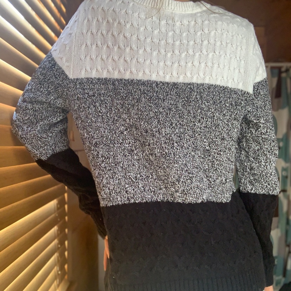Sweater - Picture 3 of 3